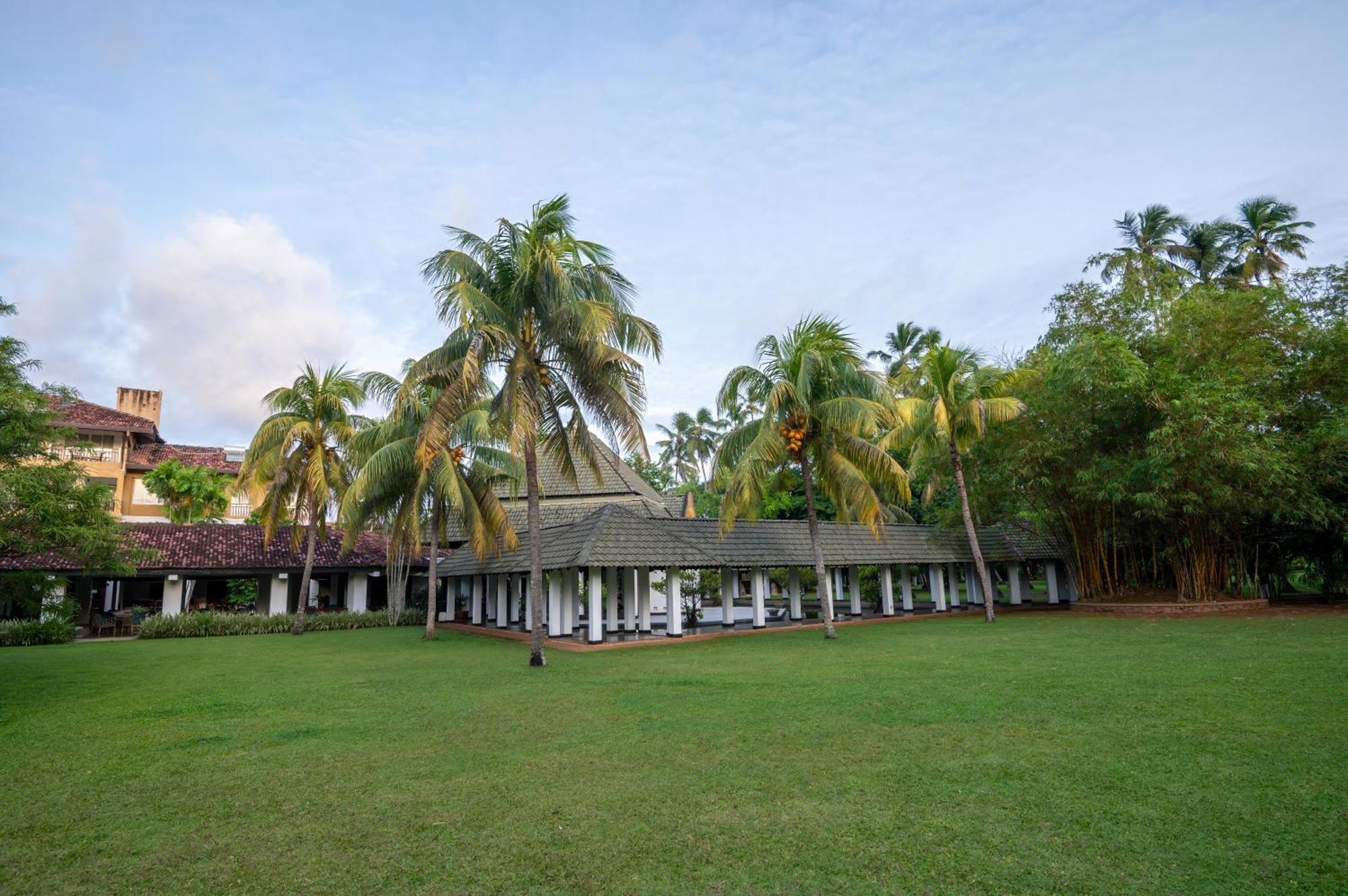 The Palms Hotell Beruwala Exteriör bild